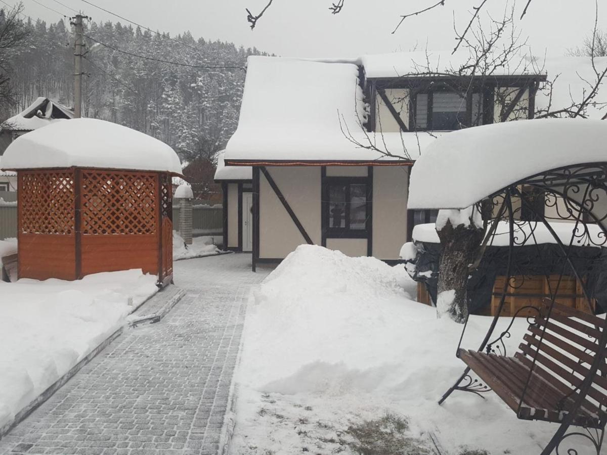 У Насті Villa Jaremtsje Buitenkant foto