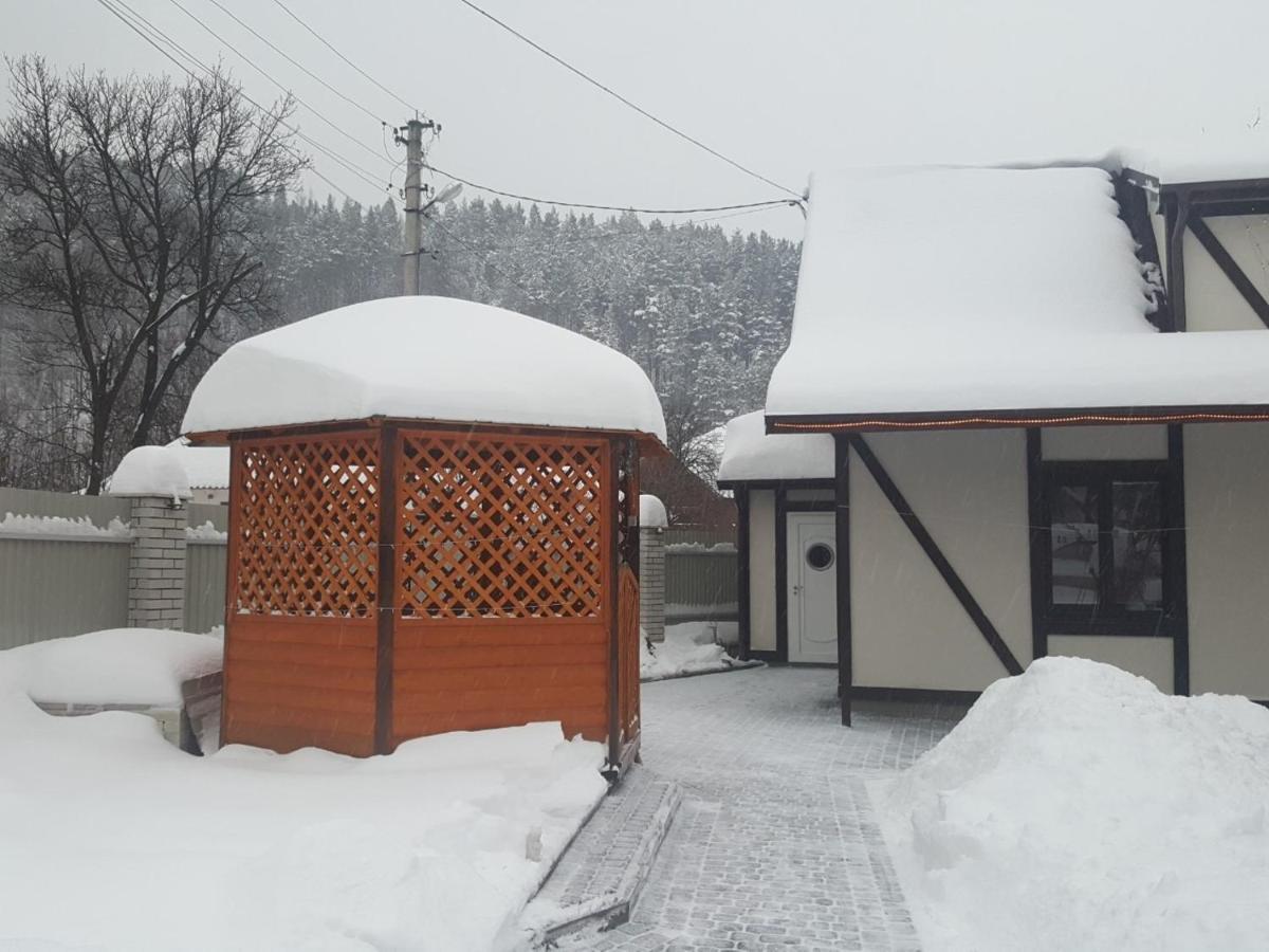 У Насті Villa Jaremtsje Buitenkant foto